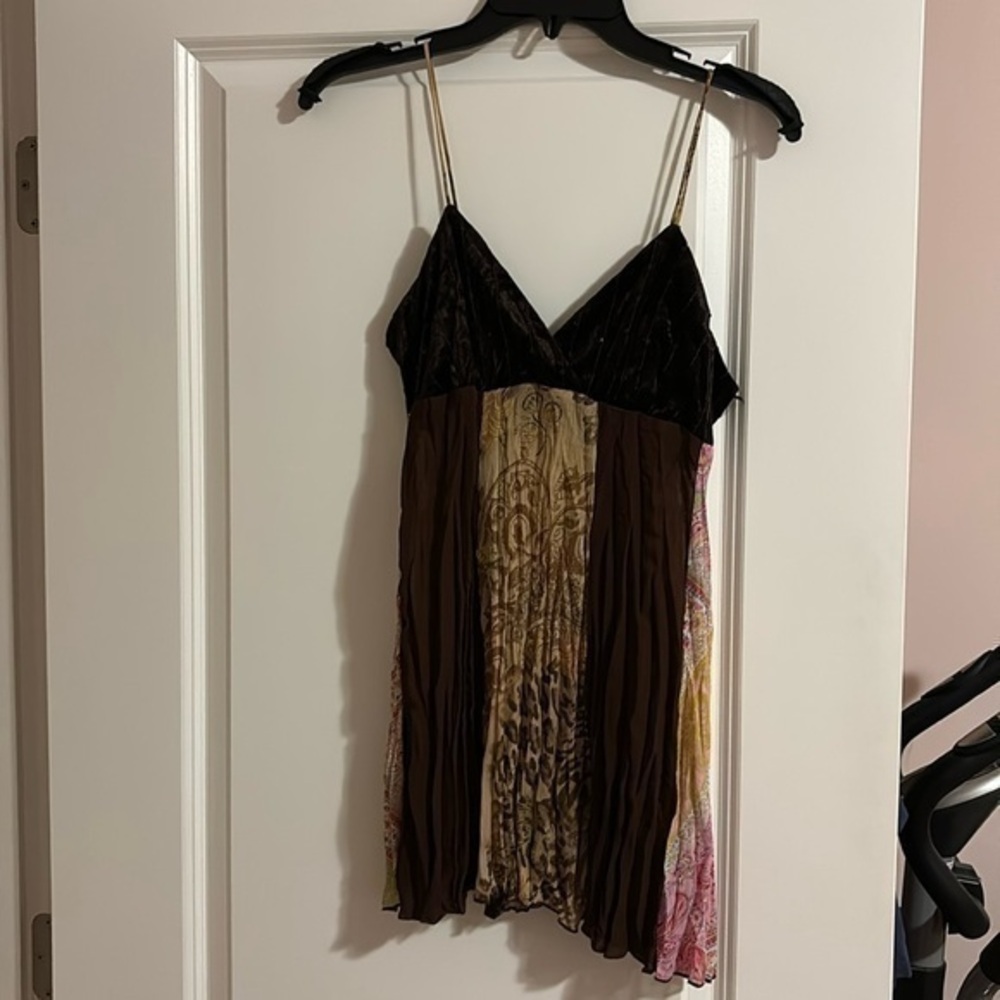 Feline Brown patterned top